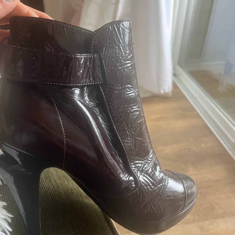 Patent Calfskin Cap Toe Ankle Boots 38 Brown